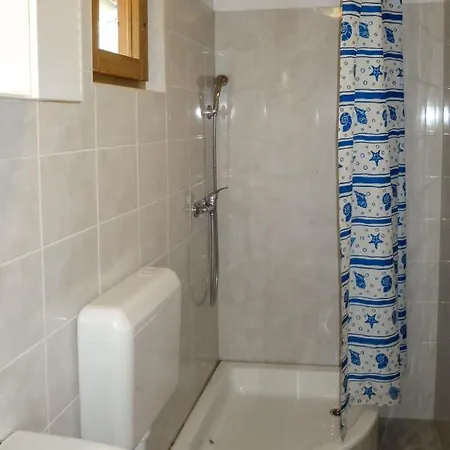 Kalebica By Interhome Vikendica Tkon
