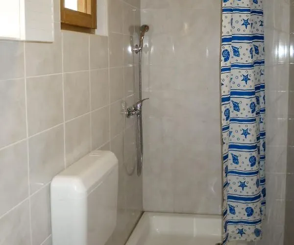 Kalebica By Interhome بيت للعطل تكون