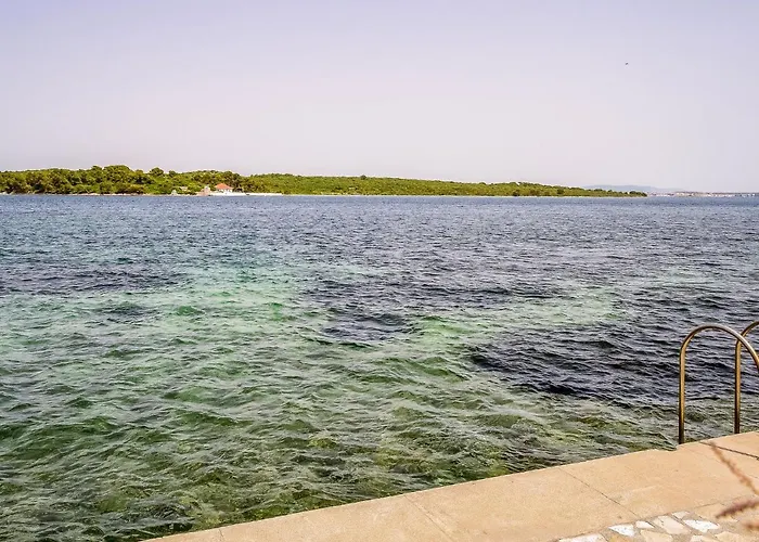 Kalebica By Interhome * تكون