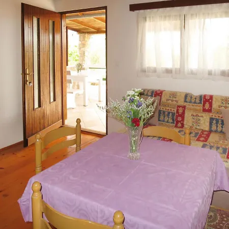 Kalebica By Interhome Vikendica Tkon